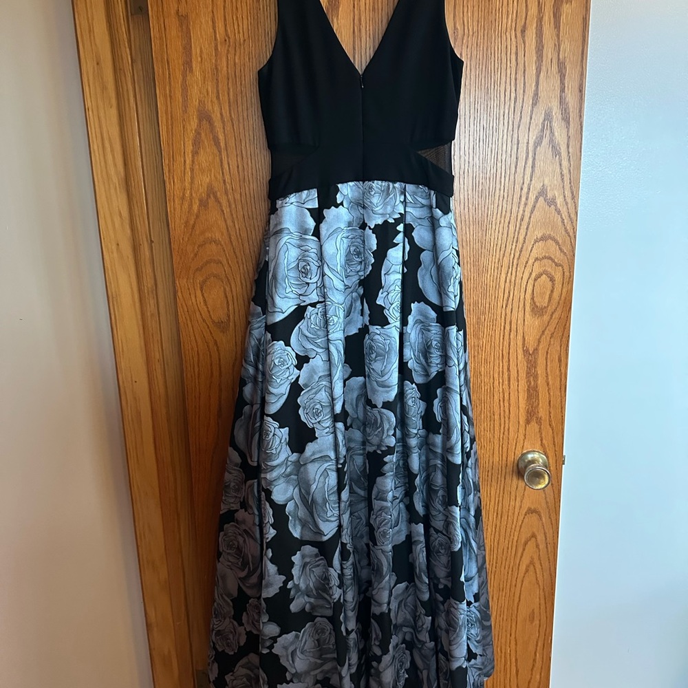 Elegant Black and Gray/Blue Floral Dress